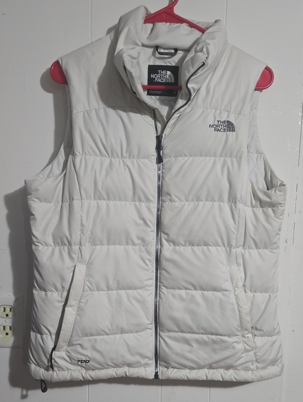 The North Face Nuptse 700 Down Puffer Vest Medium Off-White Cream Shiny Grey Log